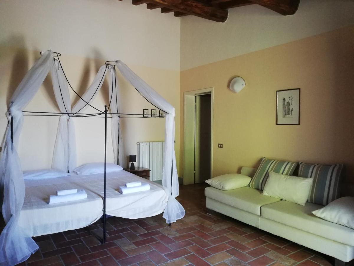 אפרטהוטל ריפרבלה Agriturismo Terenzana מראה חיצוני תמונה