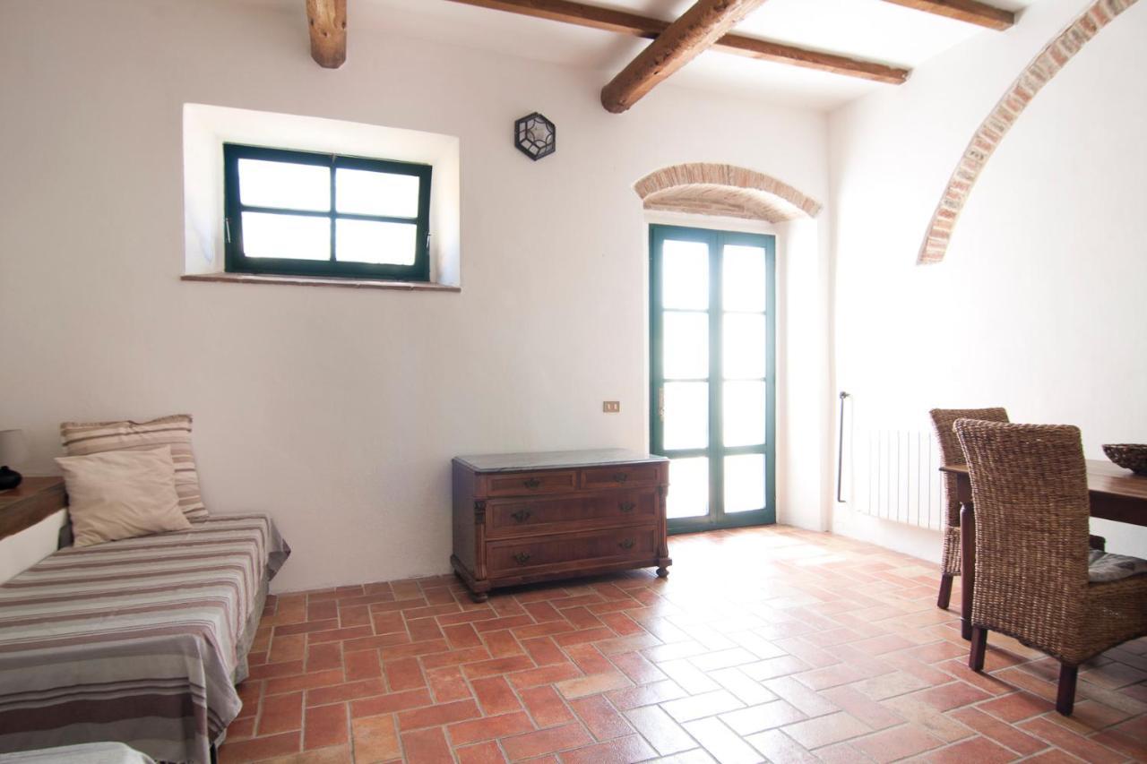 אפרטהוטל ריפרבלה Agriturismo Terenzana מראה חיצוני תמונה
