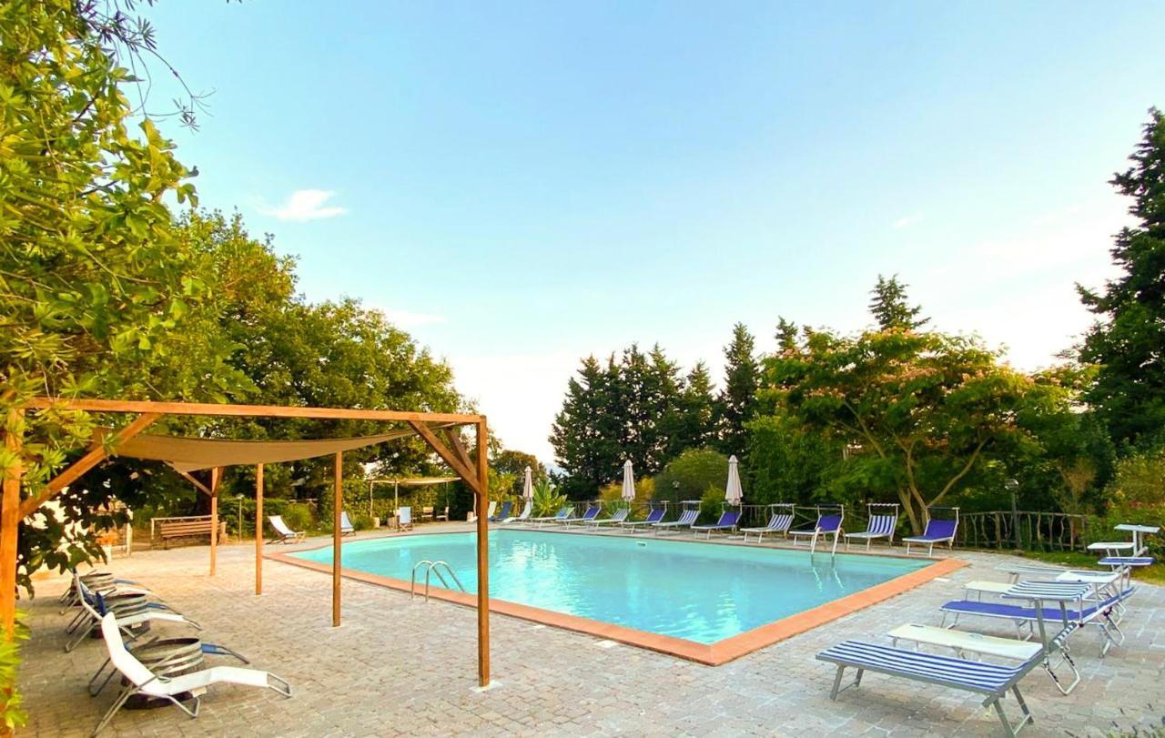 אפרטהוטל ריפרבלה Agriturismo Terenzana מראה חיצוני תמונה