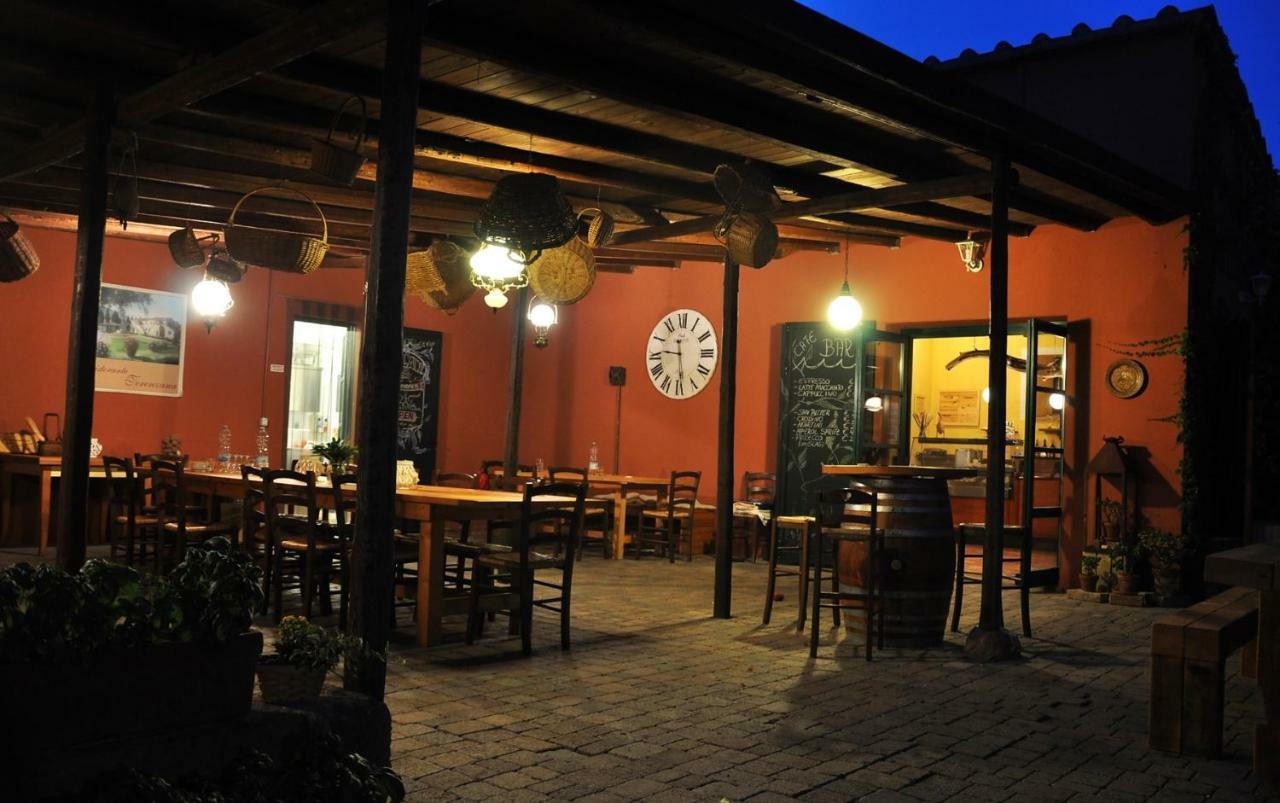 אפרטהוטל ריפרבלה Agriturismo Terenzana מראה חיצוני תמונה