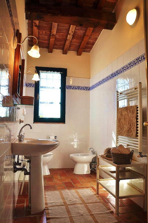 אפרטהוטל ריפרבלה Agriturismo Terenzana מראה חיצוני תמונה